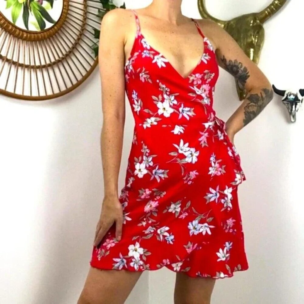 H&M Flounced wrap dress